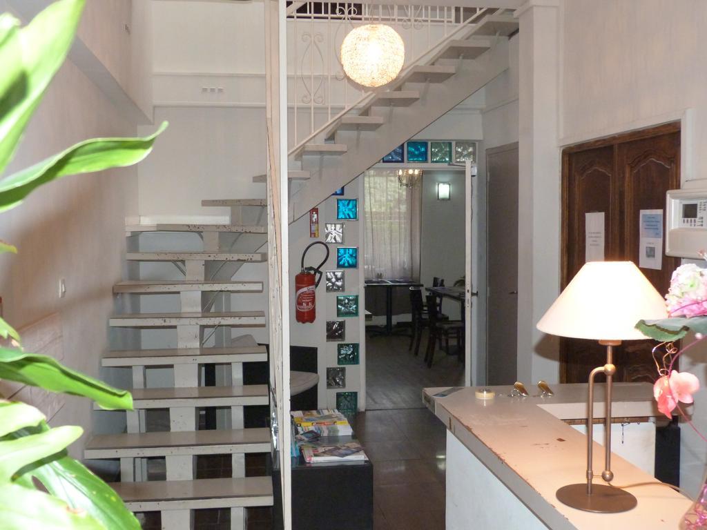 Blue Hotel ลาแซน-ซูร์-แมร์ ภายนอก รูปภาพ
