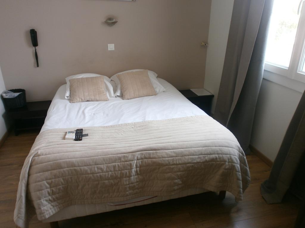 Blue Hotel ลาแซน-ซูร์-แมร์ ภายนอก รูปภาพ