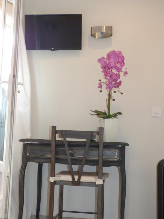 Blue Hotel ลาแซน-ซูร์-แมร์ ภายนอก รูปภาพ